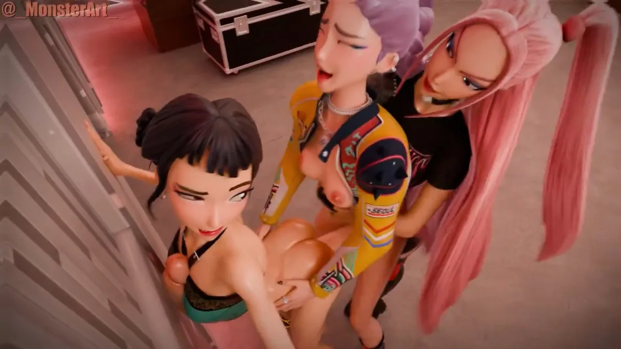 Zoey, Rumi and Mira in a futa train